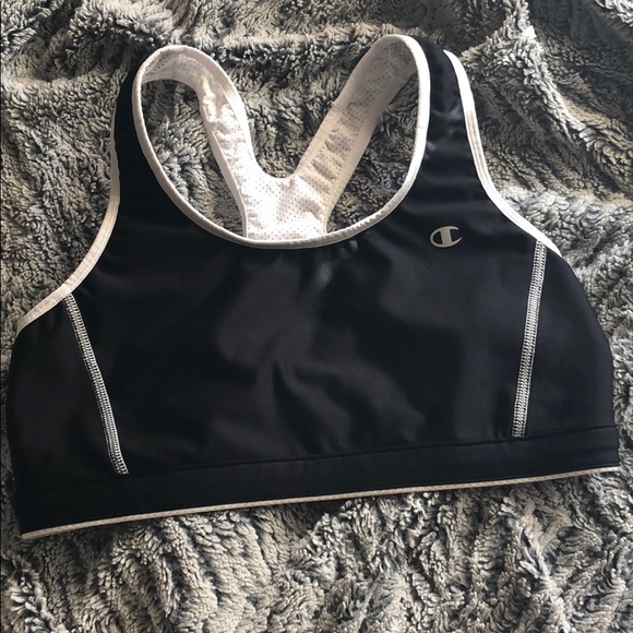 Champion reversible sports bra🖤 - Picture 2 of 6